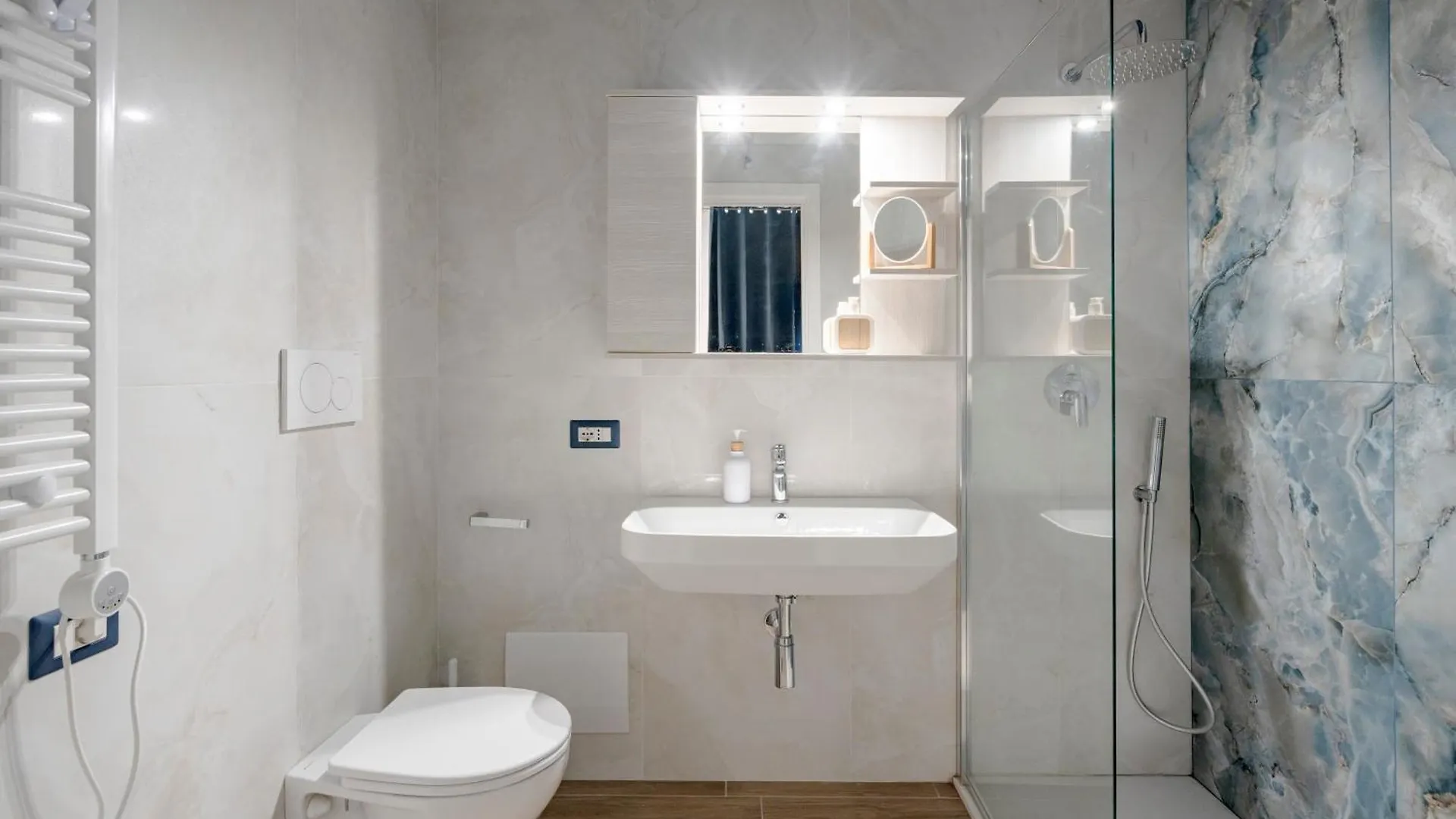 Old Town Vibe Hotel Bari 0*,